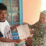 Penyuluh Perikanan Bantu Serahkan Sertifikat Bibit Lele Induk Di Badau