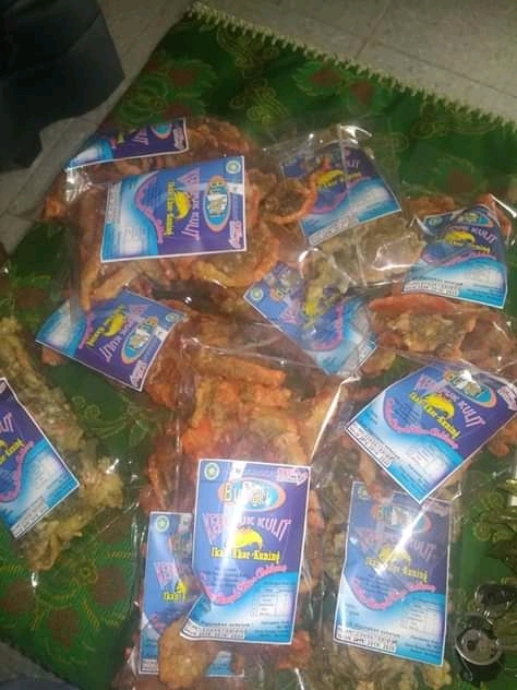 PPB Kecamatan Badau Bina Usaha Kerupuk Kulit Ikan Di Desa Sungai Samak 2 IMG 20181012 WA0005