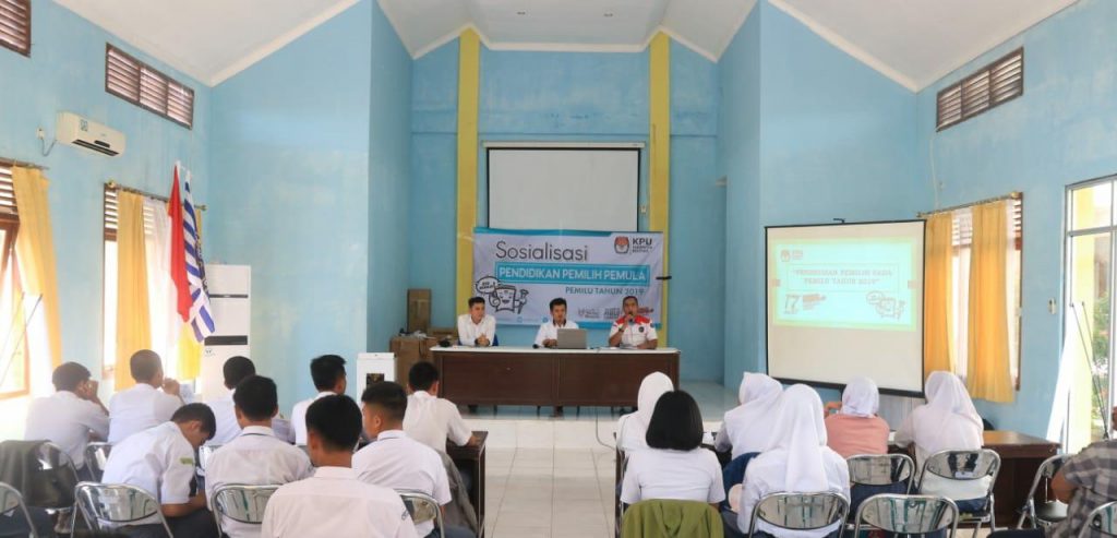 KPU Belitung dan PPI Gelar Sosialisasi Pemilih Pemula 3 IMG 20190219 WA0008