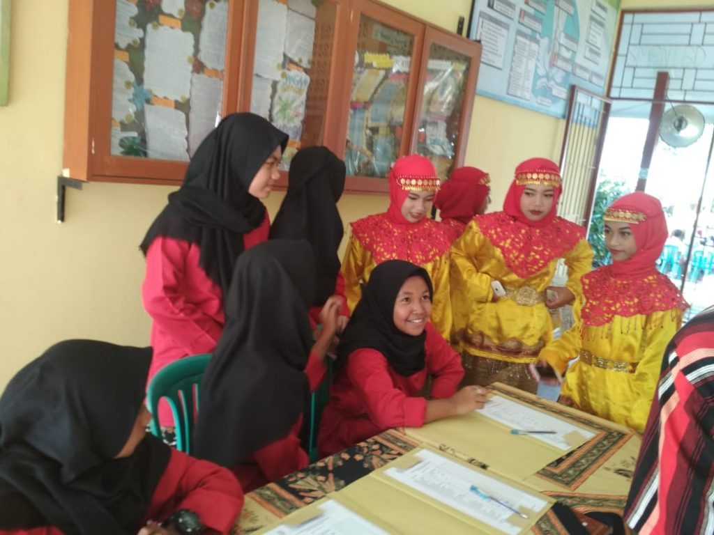 Pelepasan Peserta Didik Kelas lX Tahun Pelajaran 2018/2019 SMPN 1 BADAU 4 IMG 20190430 WA0003