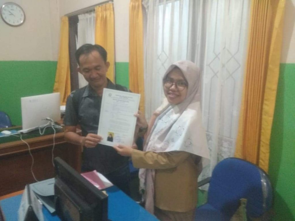 PPB Dampingi Dahlia, Pembuatan Sertifikat Untuk Usaha Kerupuk Cumi & Ikan 2 IMG 20191015 WA0005