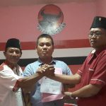 Eddy Surahman Serahkan Berkas Pendaftaran Ke PDI Perjuangan Beltim