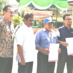 Pemkab Serahkan Tossa & Gerobak Ke Kades & Komunitas Pengelola Sampah