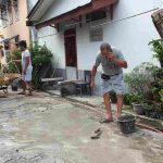 Atasi Jalan Rusak, Warga Rt 9/10 Dusun APJ Gotong Royong Perbaiki Jalan.