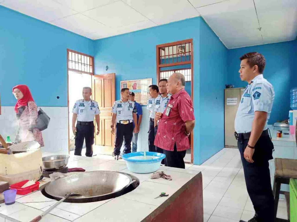 Widyaiswara Ahli Utama BPSDM Kemenkumham Kunjungi Ma’mun Lapas Tg.pandan 4 IMG 20200306 WA0007