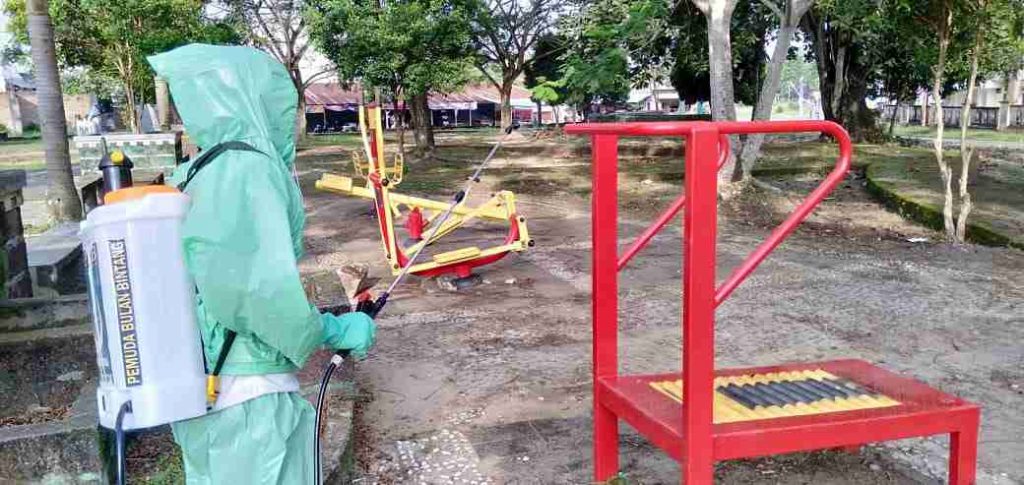 Cegah Penyebaran Covid-19, DPC PBB Beltim Gelar Penyemprotan Desinfektan 6 IMG 20200414 WA0004