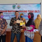 Desa Batu Itam Bagikan BLT Tahap Dua