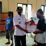 Pemdes Nyuruk Bagikan BLT DD Tahap IV