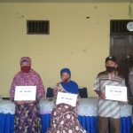 Pemdes Badau Bagikan BLT DD Tahap lll