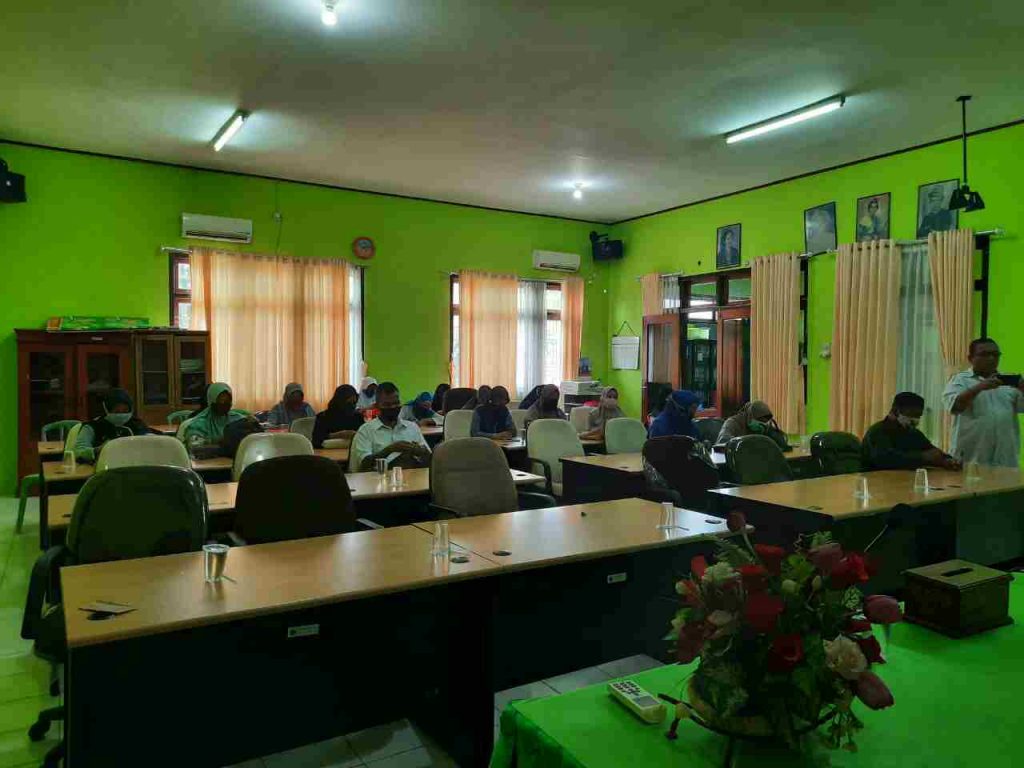 Kemenag Salurkan Bansos Covid-19 ke 163 Pondok Pesantren, MADIN & TPA 4 IMG 20201219 WA0007