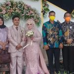 Utut & Erzaldi Beri Selamat Pernikahan Putra Junaidi Rachman (DPRD Babel)