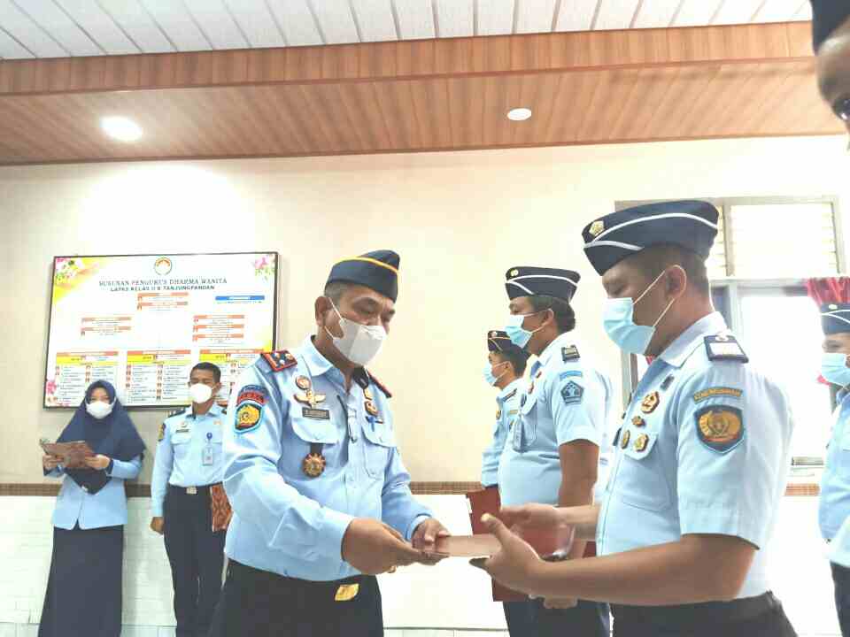 7 Pegawai Terima SKS, Kalapas Minta Jangan Khianati Penghargaan Diterima 2 IMG 20210920 140610