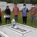 Kadinsos P3A Belitung & Panitia Seminar Ziarah ke Makam HAS Hanandjoeddin
