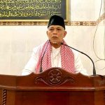 Khotib Drs. H Abdul Hadi Adjin di Masjid Al-Hidayah: “Memaknai Idul Fitri”