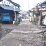 Harapan Warga Kampung Parit, Jalan Setapak Pertemuan antara RT 01 dan RT 02 di RW 1 Layak Diperbaiki