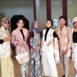 Produk De’gual Kalaju Ecoprint Tampil di Pagelaran Batik Belitong Fashion Show 2022.