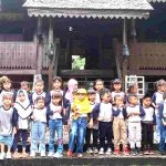 Kenalkan Adat dan Budaya, PAUD Bintang Pulau, Pulau Seliu Kunjungi Rumah Adat Belitung