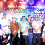 Senator Babel Ir. H. Darmansyah Husein Hadir di Acara Malam Pagelaran Baca Puisi Di Gedung Nasional Tanjungpandan