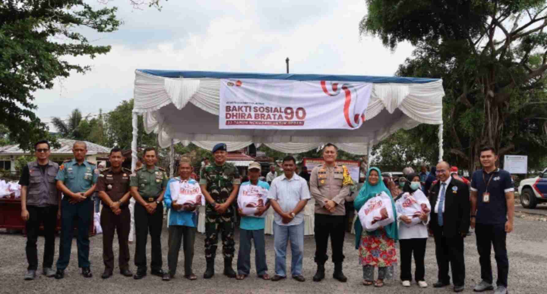 Bupati Belitung Hadiri Bakti Sosial TNI/Polri AKABRI lulusan 1990 2 IMG 20231029 154252