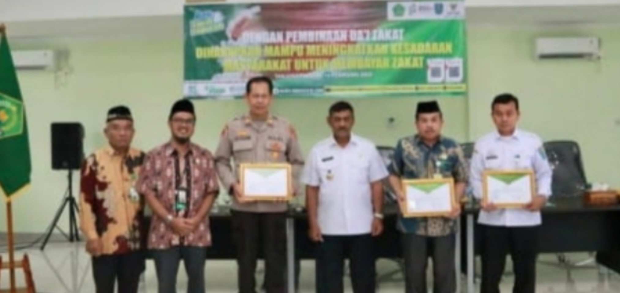 Kemenag RI Raih Penghargaan Bergengsi dari Baznas, Kemenag Belitung Berikan Ucapan Selamat 4 IMG 20231226 114114