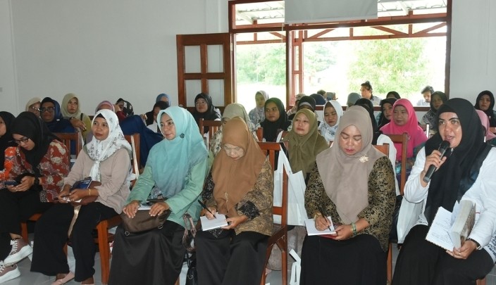 Sosialisasi Pendidikan Politik untuk Perempuan: Menggugah Peran Perempuan Beltim dalam Demokrasi 2 IMG 20240524 074358