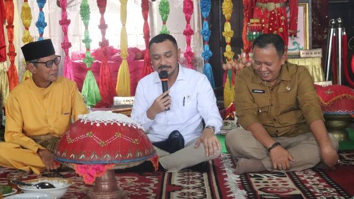 AddText_12-27-09.38.19 AddText 12 27 09.38.19