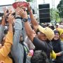 Ribuan Warga Tumpah Ruah di Jalan Sehat Kun Dewan, Meriahkan HUT ke-22 Beltim: Tahun Depan Bisa Direncanakan Lebih Besar Lagi