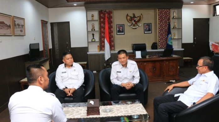 Perkuat Sinergi, Kalapas Tanjungpandan Jalin Silaturahmi dengan Pemkab Belitung 2 AddText 03 14 09.33.59