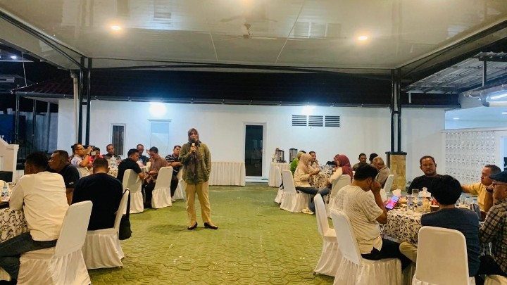 AddText_06-18-06.42.01 AddText 06 18 06.42.01