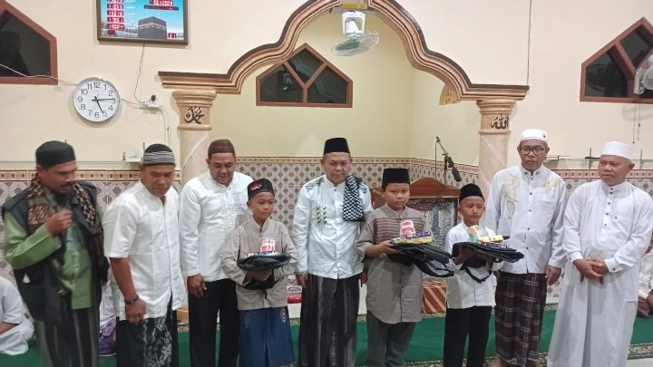 AddText_06-22-06.40.11 AddText 06 22 06.40.11