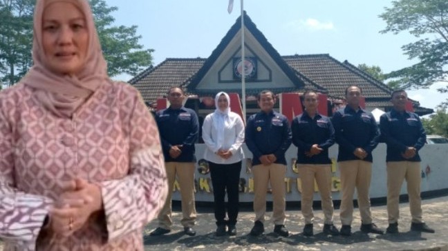 AddText_08-07-04.11.18 AddText 08 07 04.11.18