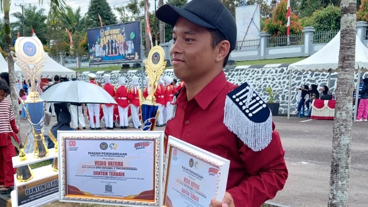 AddText_08-23-08.01.10 AddText 08 23 08.01.10