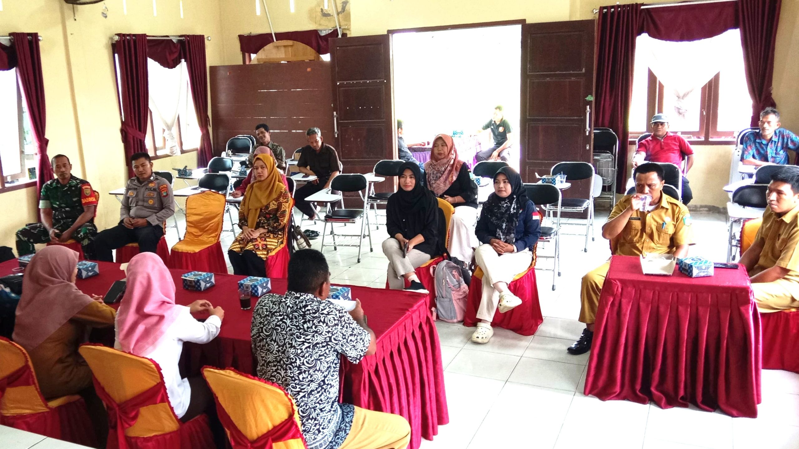 Babinsa Sertu Suprapto, dari Koramil 03/Gantung Hadiri Musyawarah Desa Khusus di Desa Jangkang 4 AddText 10 29 03.01.12 scaled