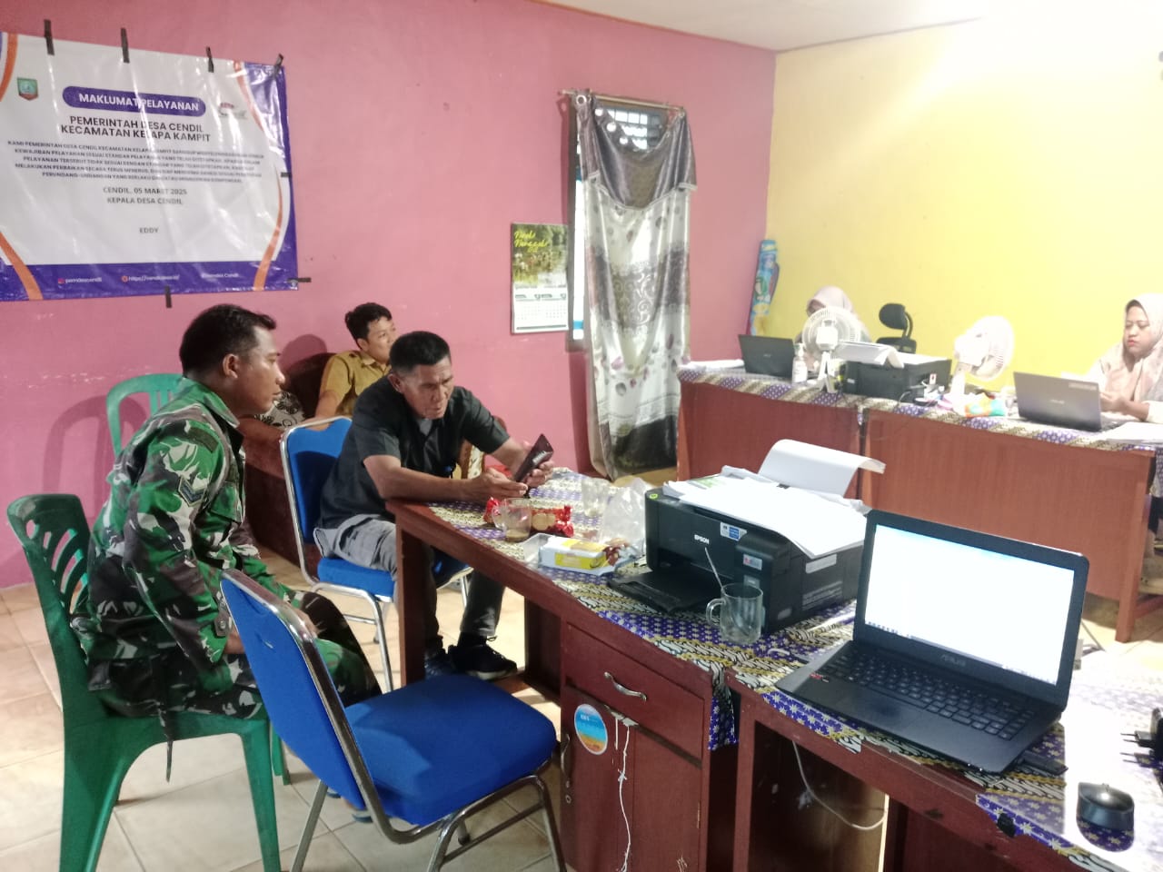 Kegiatan Wilayah Koramil 414-05/Kelapa Kampit , dari Personel Laksanakan Kegiatan Teritorial hingga Komsos 2 IMG 20251021 WA0122
