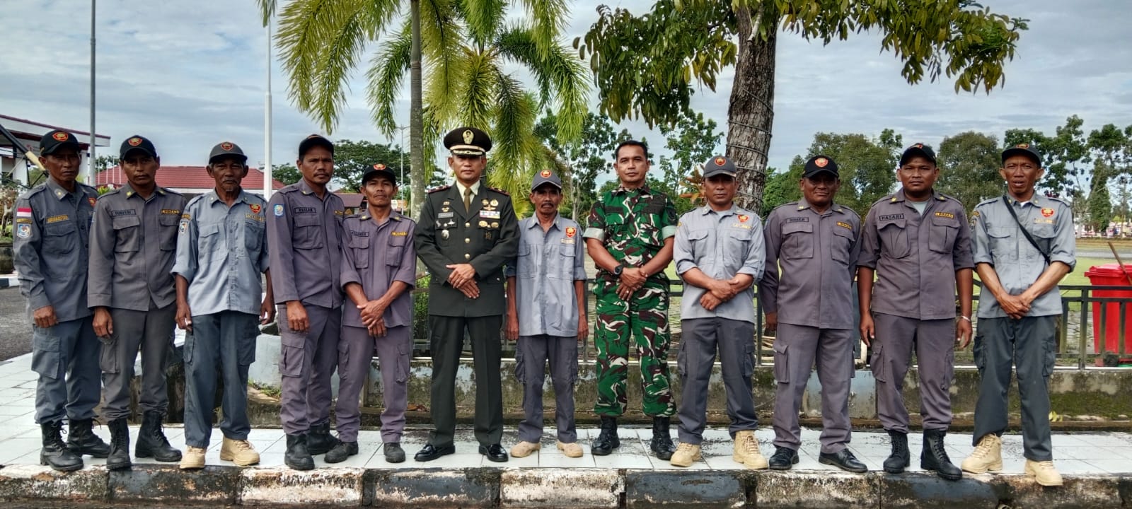 Danramil 414-02/Manggar Hadiri Upacara Peringatan Hari Sumpah Pemuda ke-79 di Manggar 2 IMG 20251028 WA0096