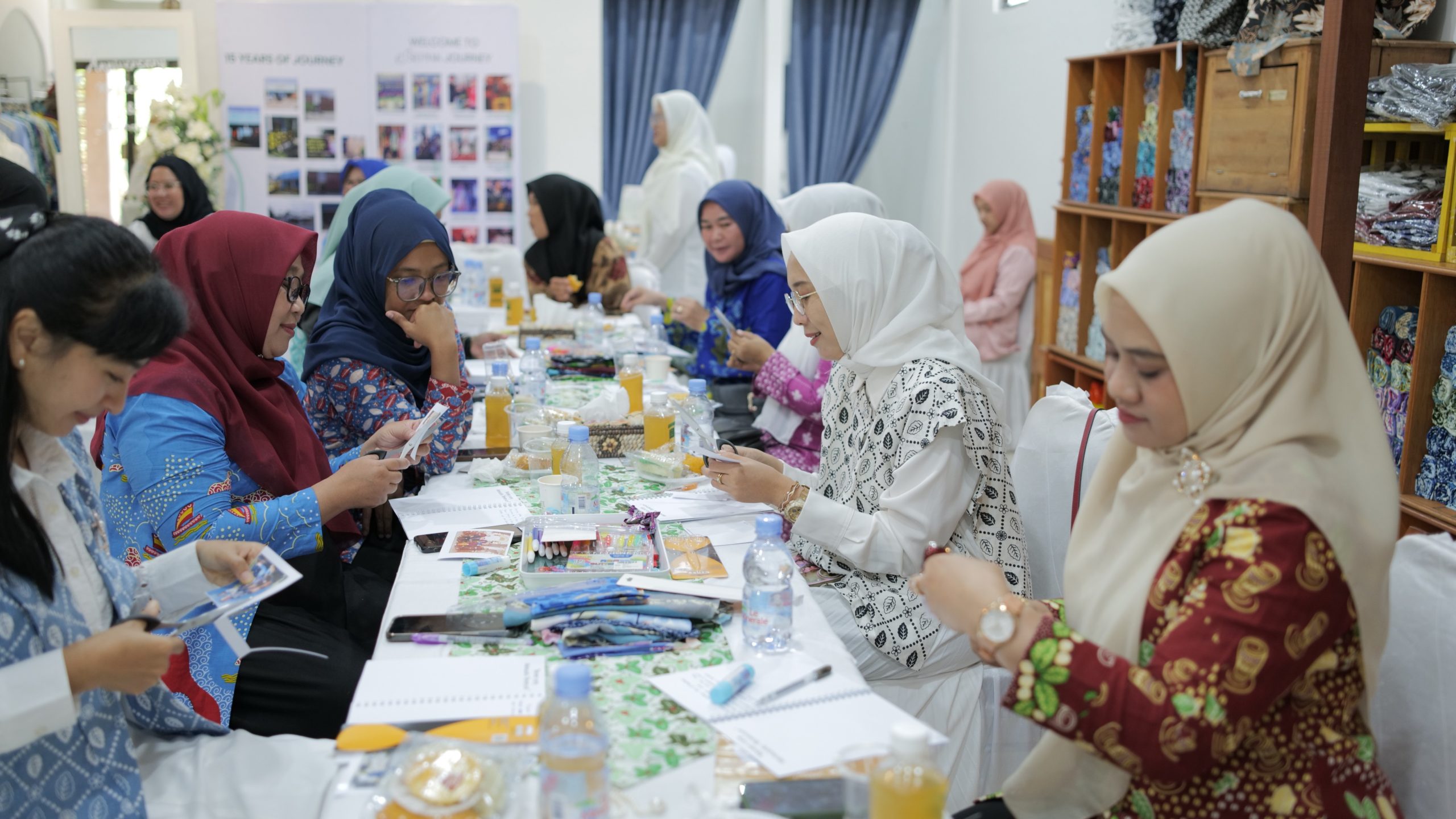 15 Tahun Sepiak Belitong: Dari Sehelai Kain, Menenun Harapan dan Cinta untuk Belitong 3 AddText 11 05 06.14.58 scaled