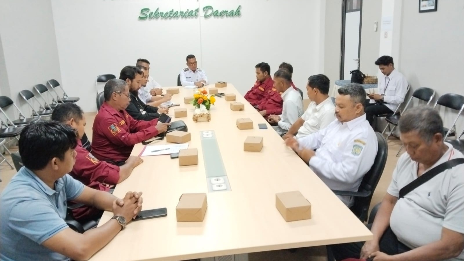 Forum Kadus Belitong Silaturahmi dengan Wabup Syamsir, Bahas Tunjangan dan Bimtek Tupoksi Kadus 2 AddText 11 06 04.35.20