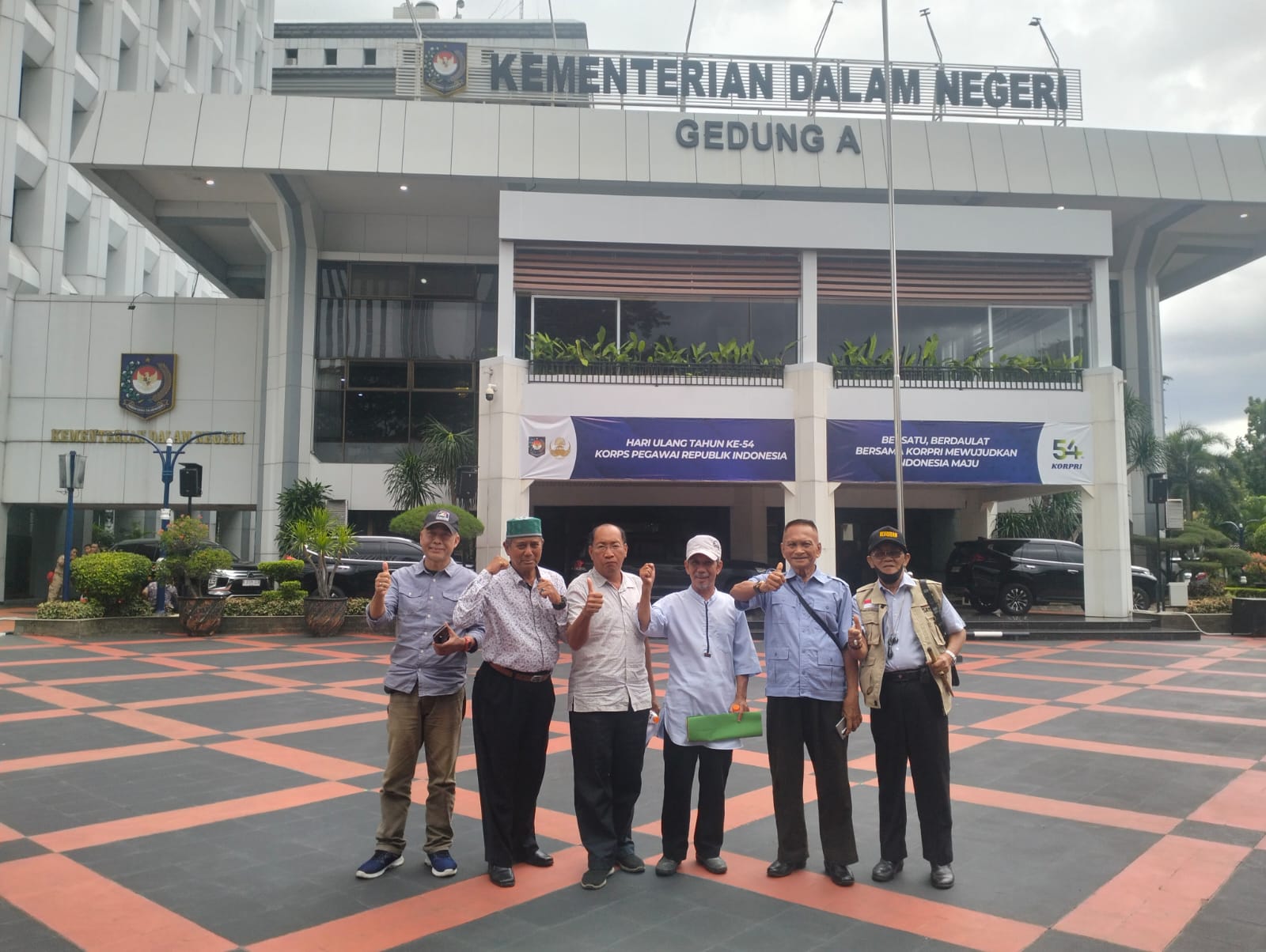 Hasil Diskusi Terbatas Soal Kepimpinan, Pariwisata dan Kelestarian Alam Disampaikan Langsung KRUBMD ke Mendagri 2 IMG 20251120 WA0163