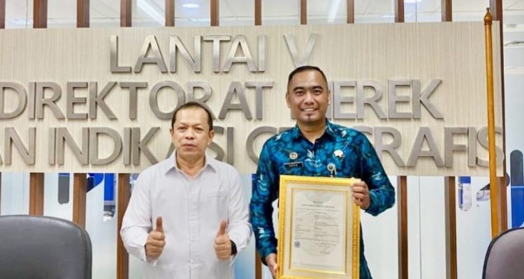 AddText 12 13 05.25.03