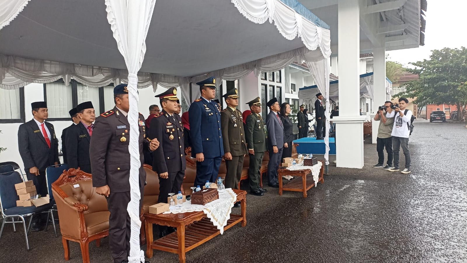 AddText_12-19-03.16.44 AddText 12 19 03.16.44