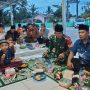 Babinsa Sertu Haifrizar dari Koramil 414-03/Gantung Gelar Komsos dan Halal Bihalal Bersama Warga Danau Nujau Ganse
