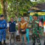Anggota Koramil 414-01/Tanjungpandan Serka Astiyandi Lakukan Pengamanan Wisata Tanjung Pendam pada Idul Fitri 1447 H