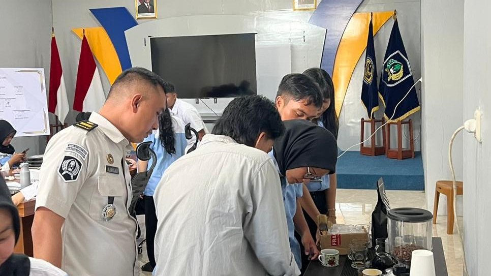 Bapas Tanjungpandan Gelar Pelatihan Barista untuk Tingkatkan Kemandirian Klien Pemasyarakatan 2 AddText 04 02 06.24.25