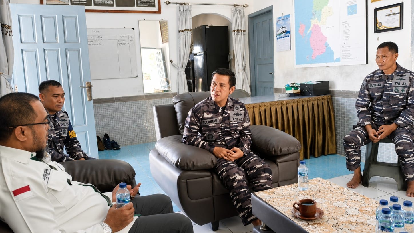 BAZNAS Belitung dan Pos TNI AL Belitung Perkuat Kerja Sama Sosial untuk Masyarakat 2 AddText 05 18 11.04.42