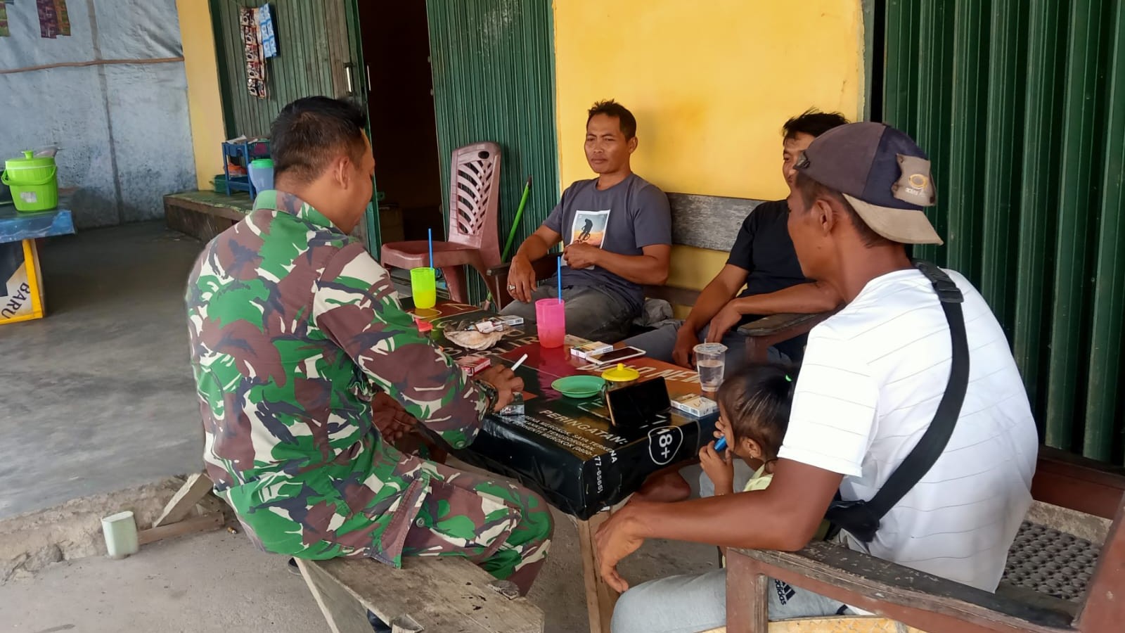 Babinsa Sertu Didi K, Komsos Bersama Warga Binaan di Desa Membalong 2 AddText 06 10 02.25.33