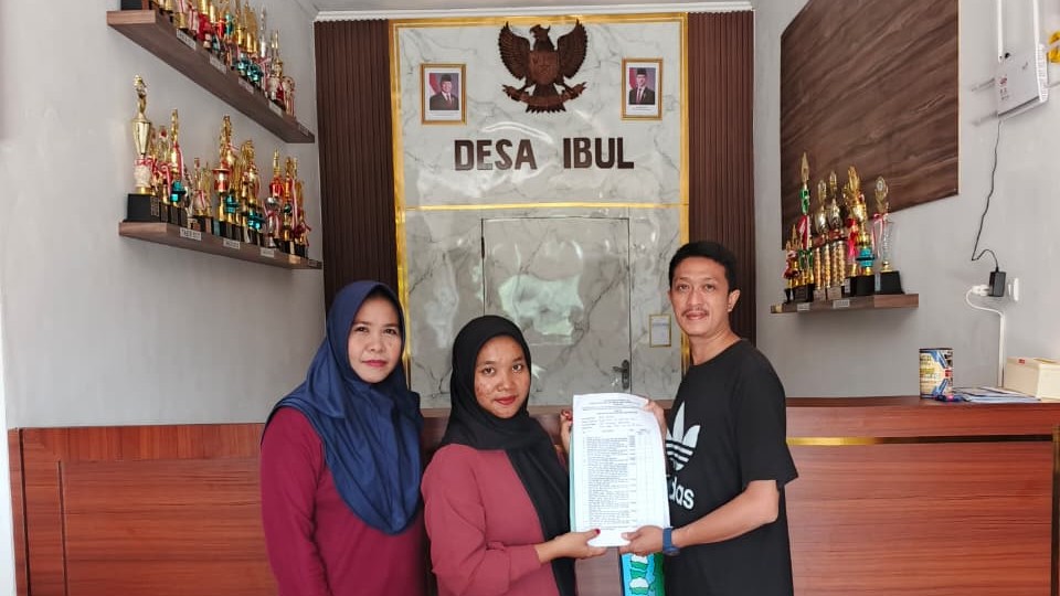 Pilkades Ibul: Dua Bakal Calon Serakan Berkas Pendaftaan Pencalonan 4 AddText 06 17 07.05.10