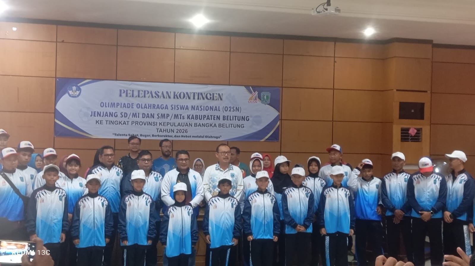 Belitung Lepas 19 Atlet Pelajar Menuju O2SN Tingkat Provinsi 2026 2 AddText 07 03 12.09.51