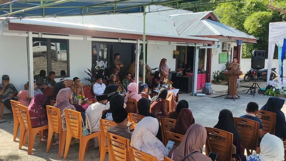 Babinsa Serka Anis Setiawan Hadiri Festival Anak Saleh 2026 di Desa Dukong 2 AddText 07 14 04.00.20