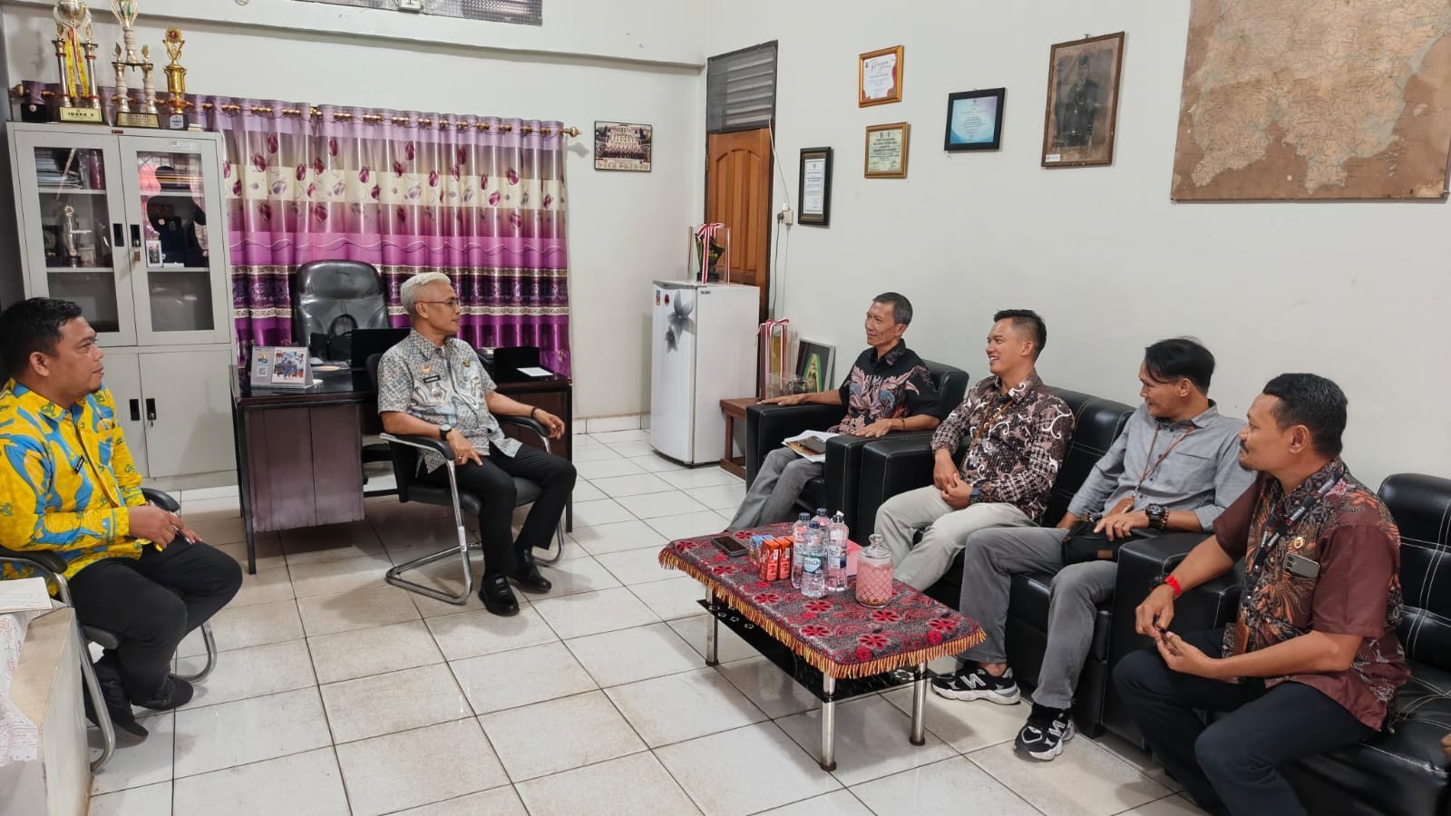 KPU Beltim dan Kecamatan Manggar Gelar RUMPIH untuk Akurasi Data Pemilih 2 AddText 07 24 02.42.40
