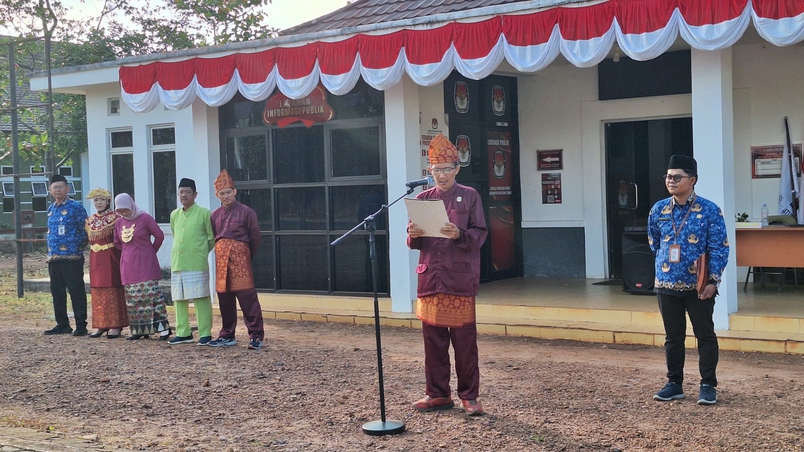 Upacara HUT RI ke-81 di KPU Beltim: Teguhkan Semangat Indonesia Berdaulat, Adil, dan Makmur 1 AddText 08 17 11.06.06